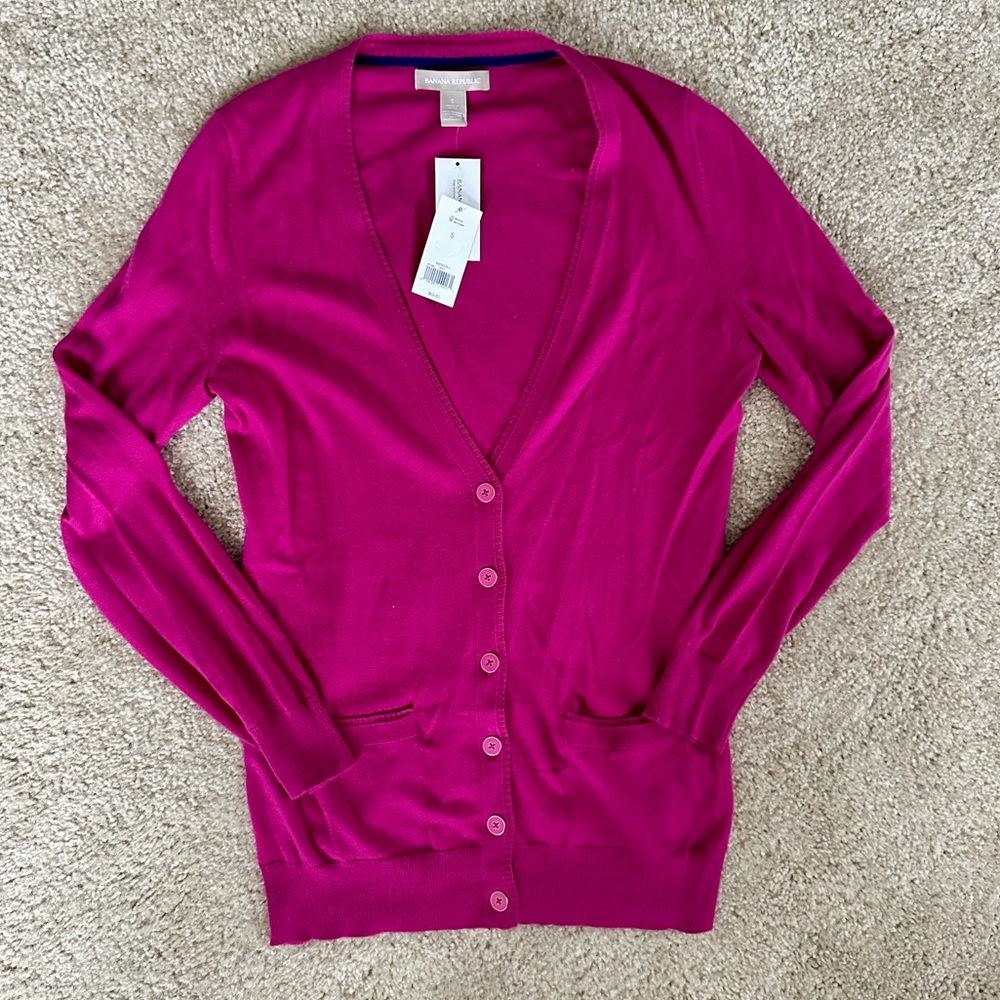 • banana republic cardigan •